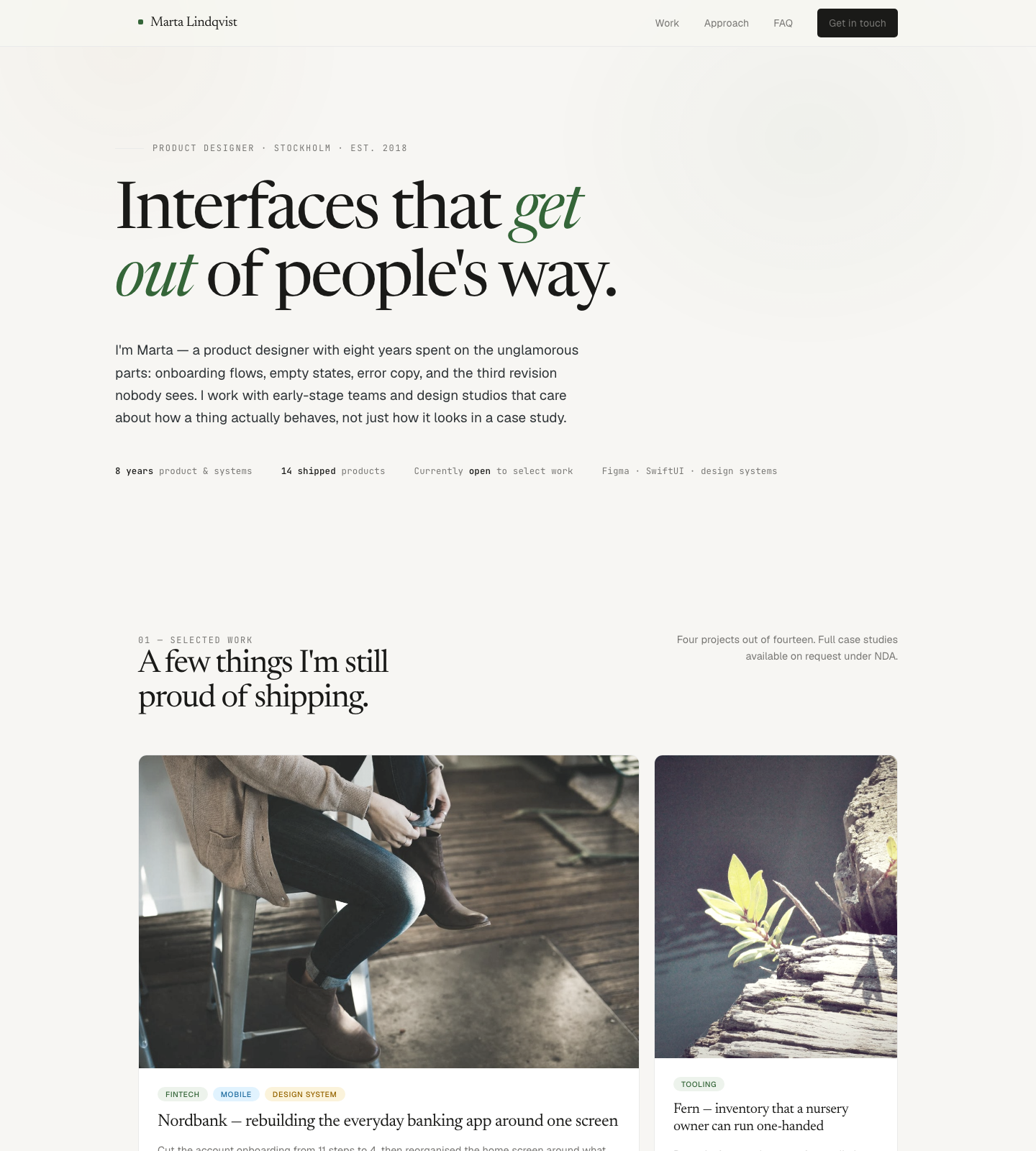 Demo 02 — portfolio Marta Lindqvist, minimalizm, bento 1px, serif editorial